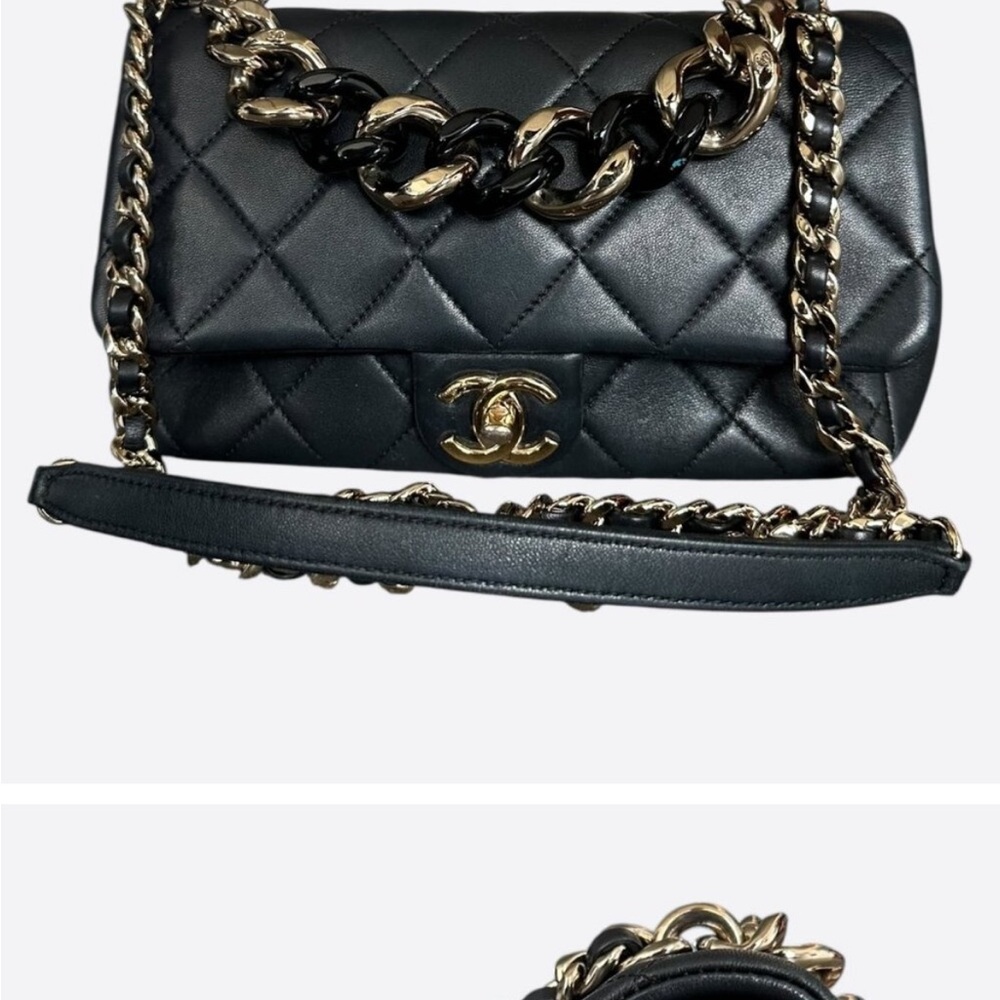 CHANEL lambskin Quilted Shoulder Bag with Gold resin Chain